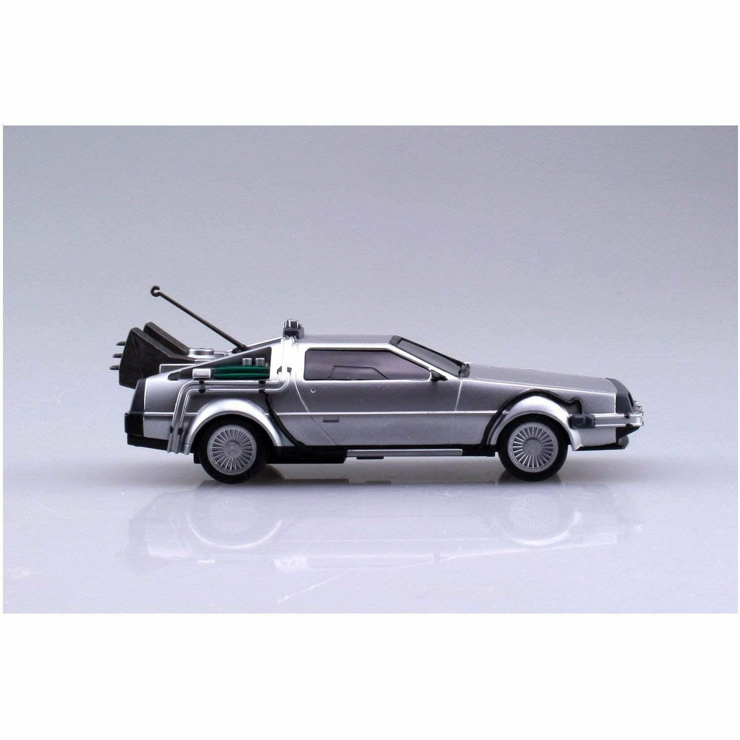 Back to the Future pull-back DeLorean 1:43 scale plastic model kit - MEGA POP COMICS