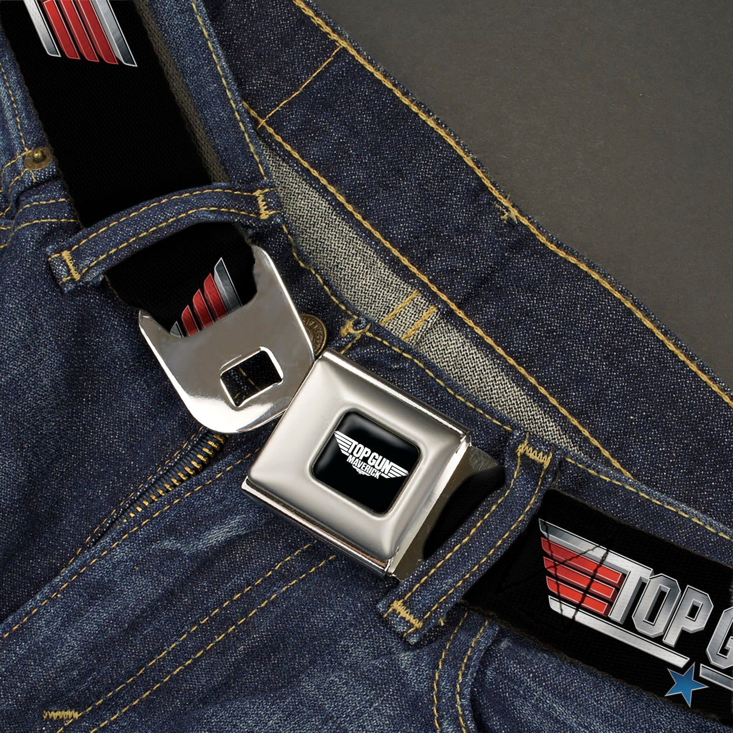 TOP GUN Title Logo Full Color Black/White Seatbelt Belt - TOP GUN Title Logo Black/Silver/Red/Blue Webbing - MEGA POP COMICS