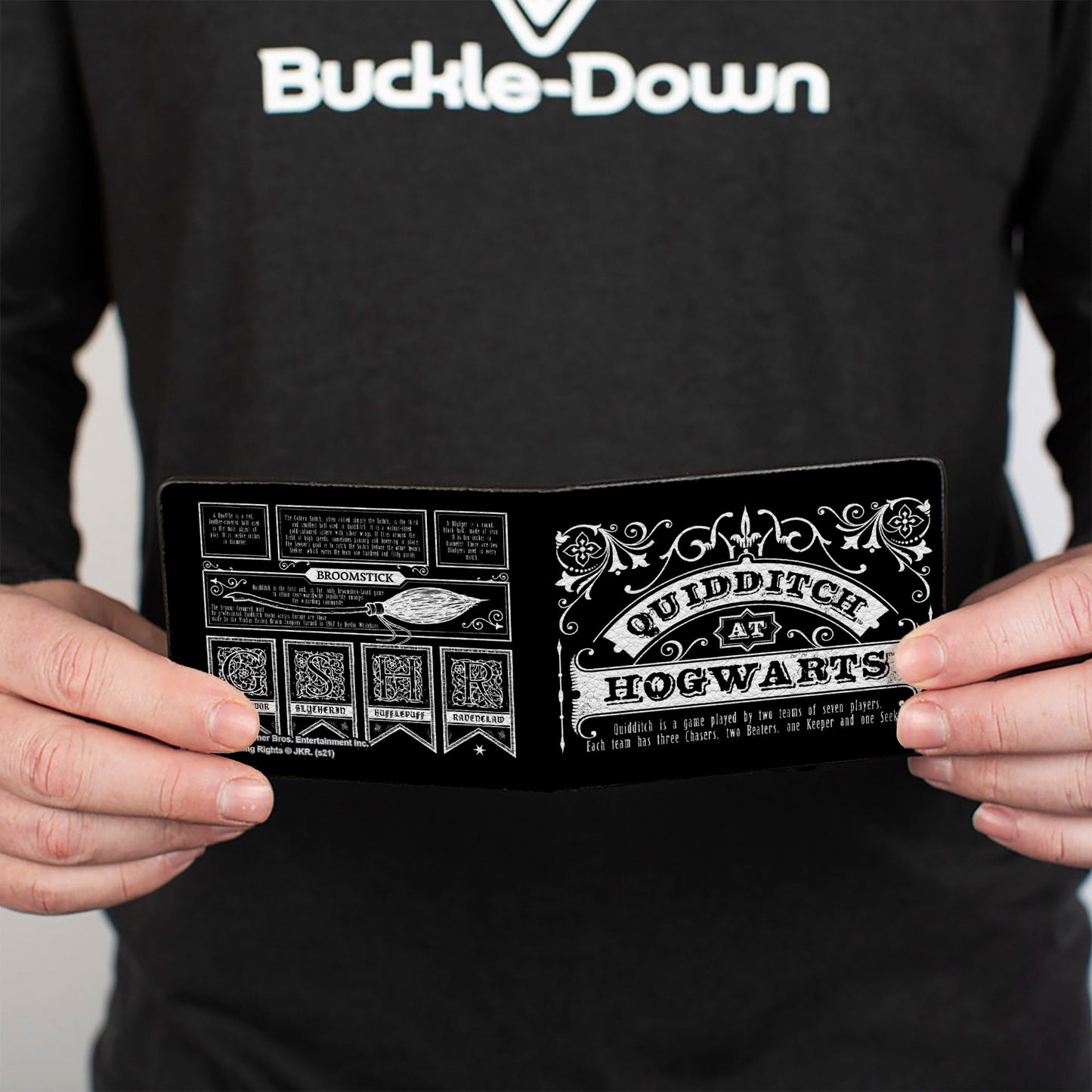Bi-Fold Wallet - Harry Potter QUIDDITCH AT HOGWARTS Collage Black White - MEGA POP COMICS