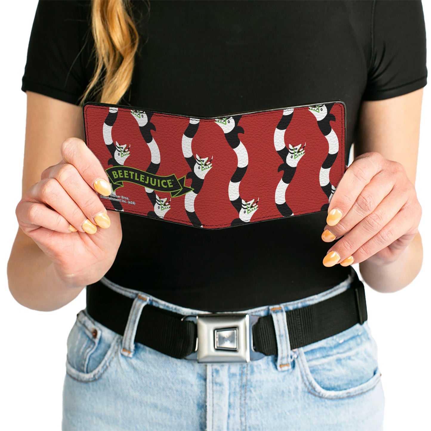 Bi-Fold Wallet - BEETLEJUICE Banner Sandworm Stripe Bed/Black/White - MEGA POP COMICS